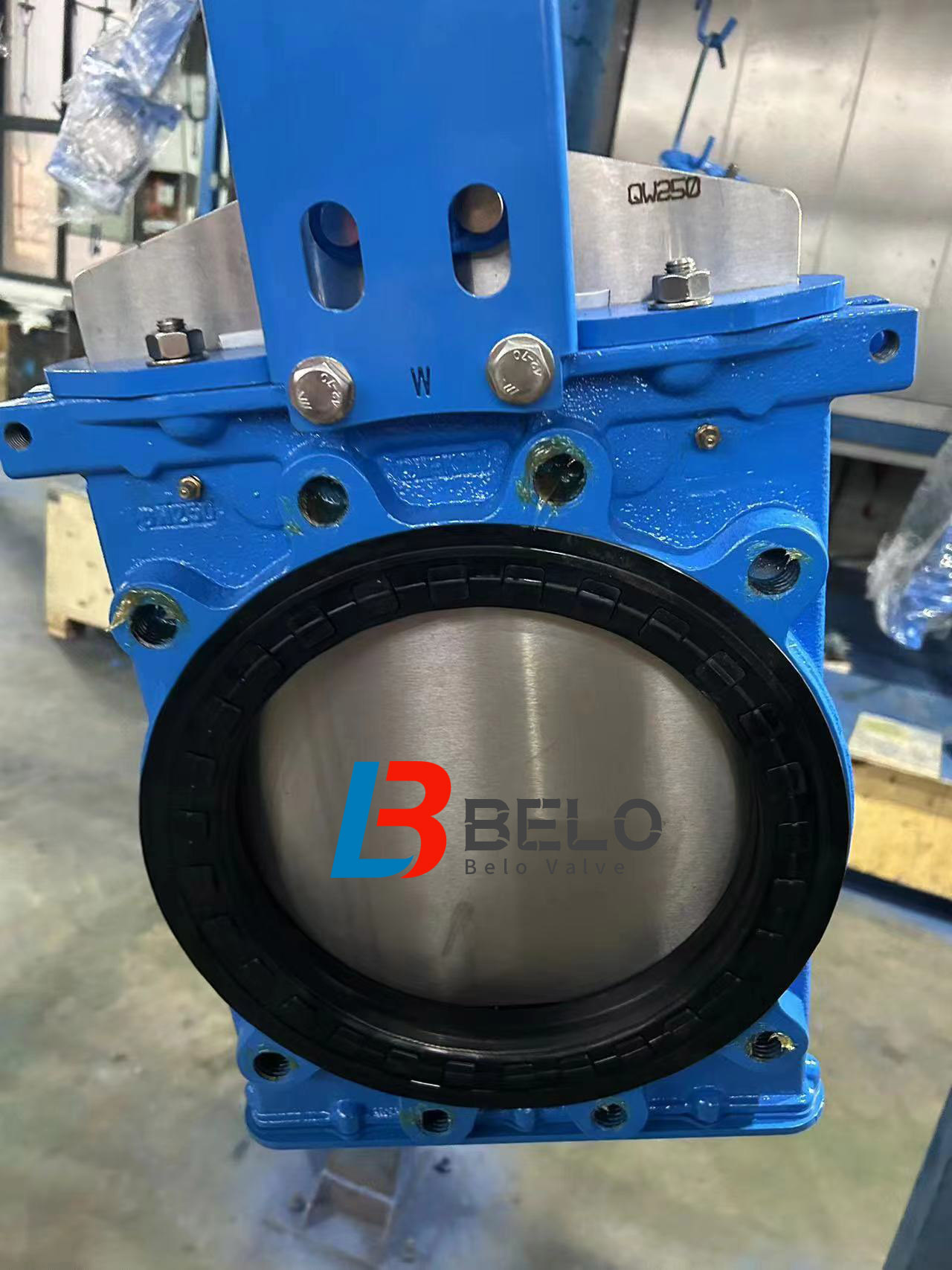 Ductile iron bidirectional sealing knife gate valve Chinese supplier
